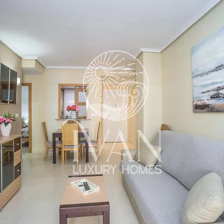 Casa Dimar Ivan Luxury Homes 8ªplta Norte 1ªlinea